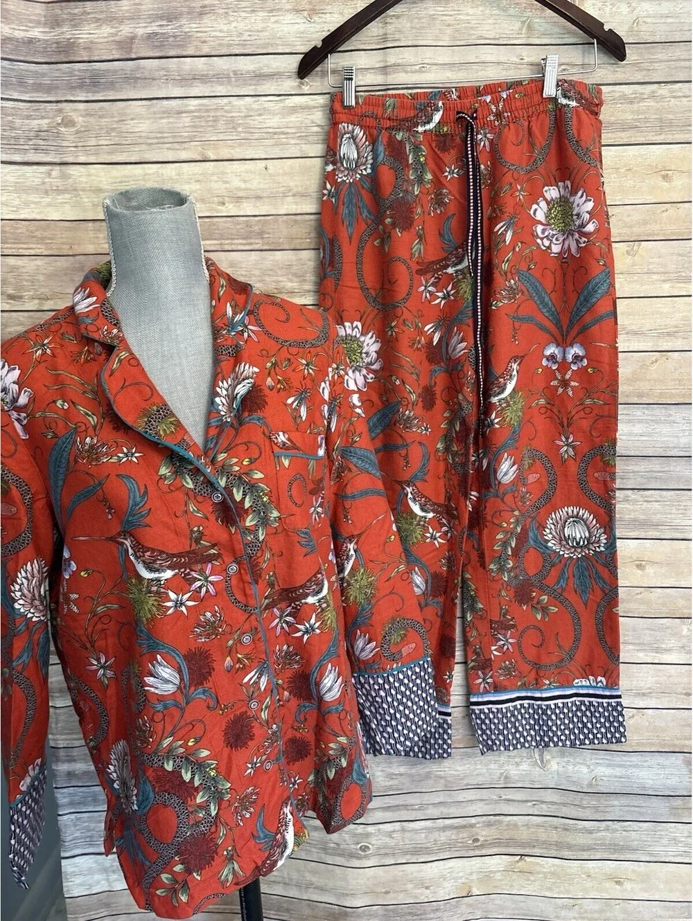 Victoria Garcia Pajama Set Floral Print Lounge Sleepwear Women Size Small